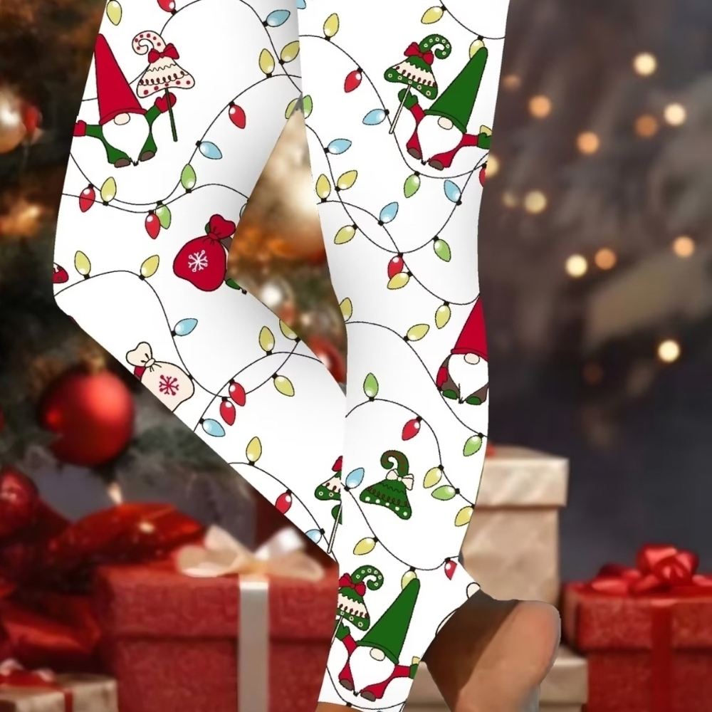 Plus Size Gnome Christmas Leggings